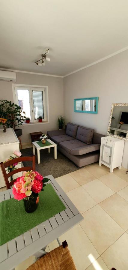 Apartments Ruzic Njivice Δωμάτιο φωτογραφία