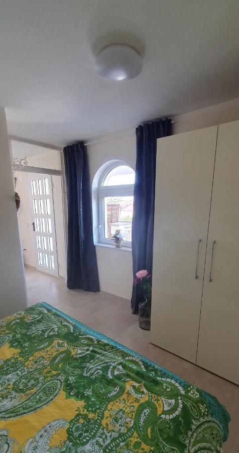 Apartments Ruzic Njivice Δωμάτιο φωτογραφία